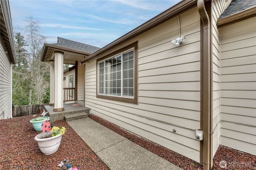 1048 Nw Gladiola Ct, Silverdale, WA, 98383-8111 | Card Image