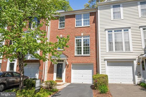 4037 Fairfax Center Hunt Trail, FAIRFAX, VA, 22030 | Card Image