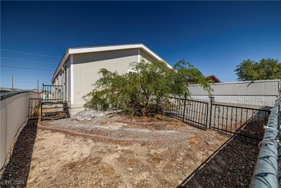 1530 E Firebird Circle, House other with 3 bedrooms, 1 bathrooms and null parking in Pahrump NV | Image 2