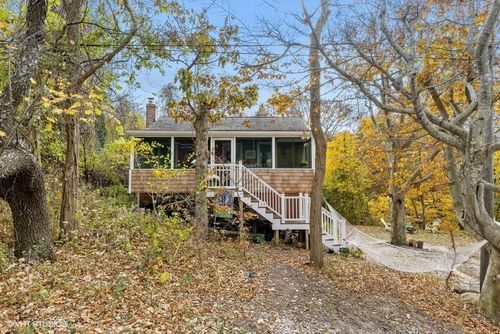 24 Cliff Way, Baiting Hollow, NY, 11933-1200 | Card Image
