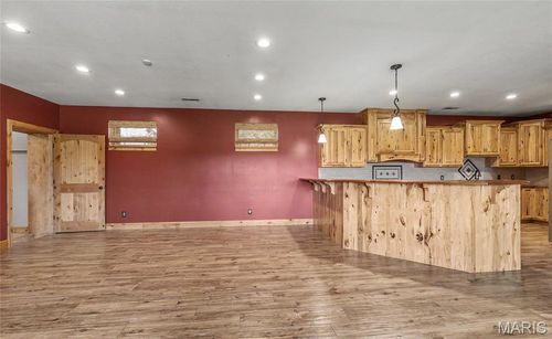 1770 Mcdade Springs Rd, Cuba, MO, 65453-7004 | Card Image