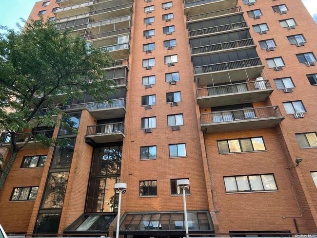 APT-3E - 35-20 147 Th St, Condo with 2 bedrooms, 2 bathrooms and 1 parking in Flushing NY | Image 16