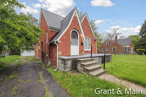 19250 Charest St, Detroit, MI, 48234-1661 | Card Image