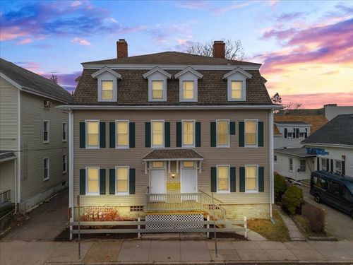 201-203 4th St, Fall River, MA, 02721-6867 | Card Image