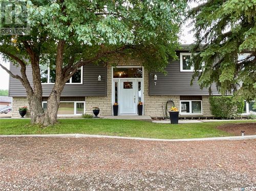7 Harvest Bay, Grand Coulee, SK, S4M0A3 | Card Image