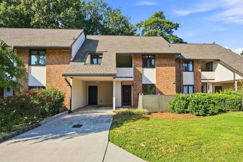 3229 Clairmont North Ne, Brookhaven, GA, 30329-1022 | Card Image