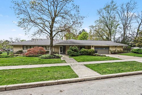 1627 E Washington St, South Bend, IN, 46617-3414 | Card Image