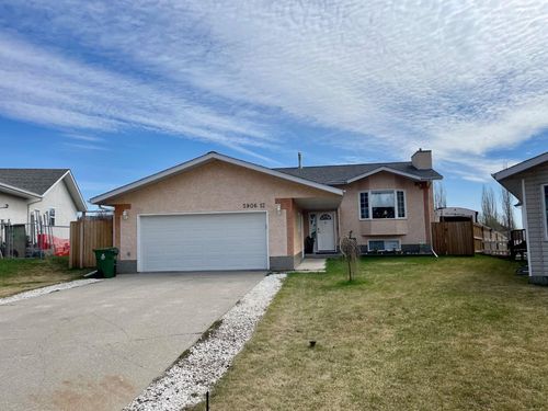 5906 12 Ave, Edson, AB, T7E1J1 | Card Image