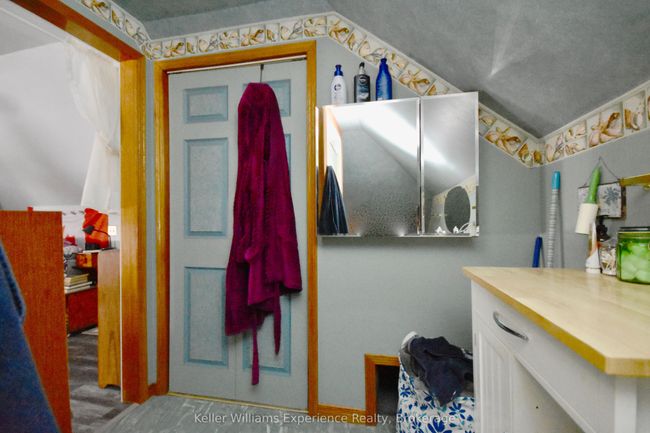 342 King St, Home with 0 bedrooms, 0 bathrooms and 4 parking in Midland ON | Image 43