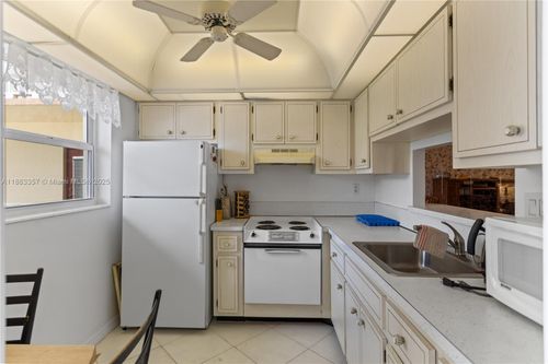 apt-210-4299 Nw 16th St, Lauderhill, FL, 33313-5823 | Card Image