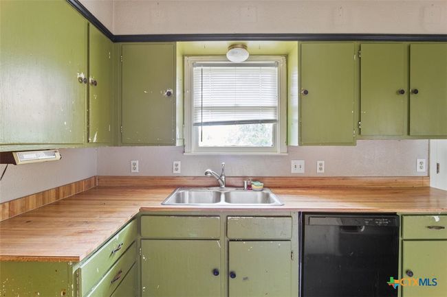1806 S 37 Th St, House other with 4 bedrooms, 2 bathrooms and null parking in Temple TX | Image 9