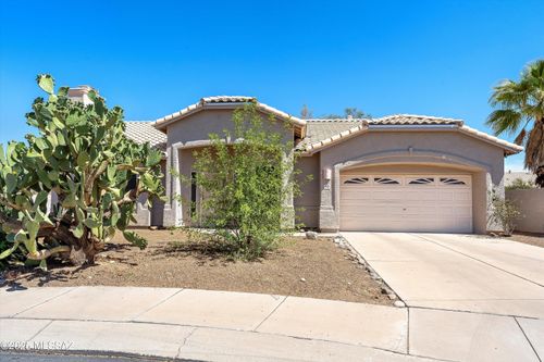 8970 N Willeta Dr, Tucson, AZ, 85743-5100 | Card Image