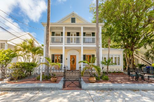 525 Simonton St, Key West, FL, 33040-6872 | Card Image