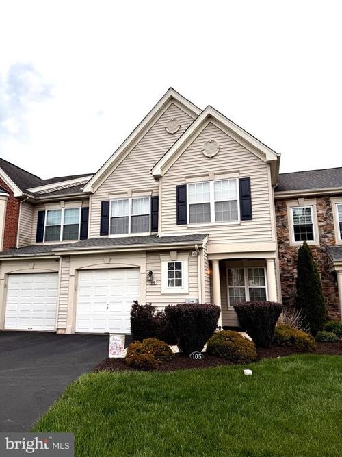 105 Silver Oak Ct, WARWICK, PA, 18974-3849 | Card Image