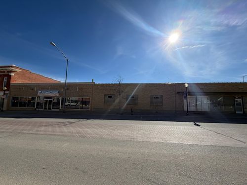 514 - 520 W Cedar, Rawlins, WY, 82301 | Card Image