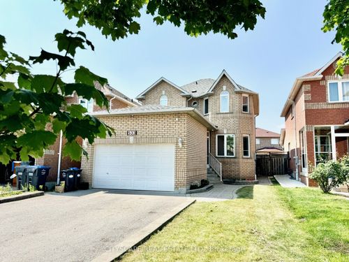 533 Leatherleaf Dr, Mississauga, ON, L4Z3Y5 | Card Image
