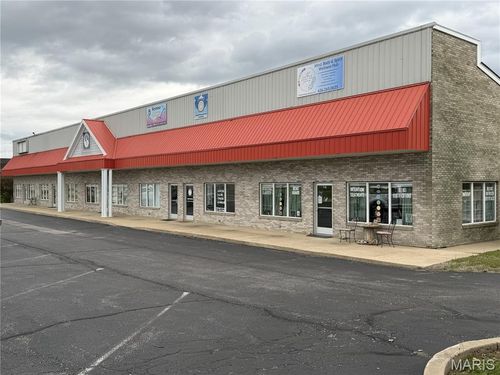 116-950 Corporate Pkwy, Wentzville, MO, 63385-4851 | Card Image