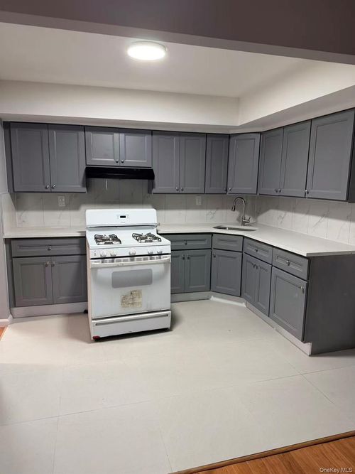 2fl-42-41 65th St, Woodside, NY, 11377-5050 | Card Image