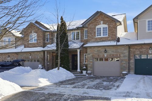16 Olivia Pl, Ancaster, ON, L9K1R3 | Card Image