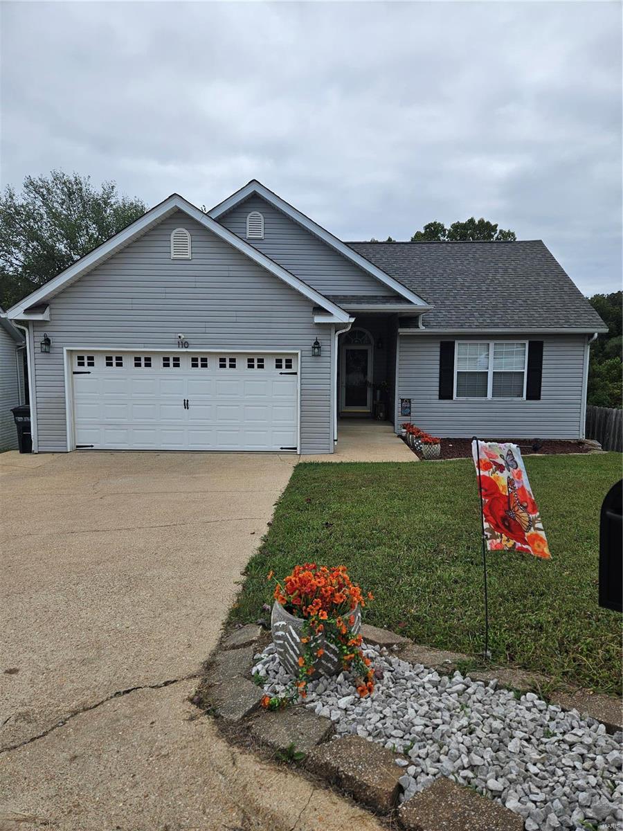 Hillcrest Ct, Saint Robert, MO 65584