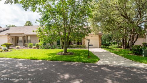 6620 Brambleleaf Dr, Spring Hill, FL, 34606-3311 | Card Image