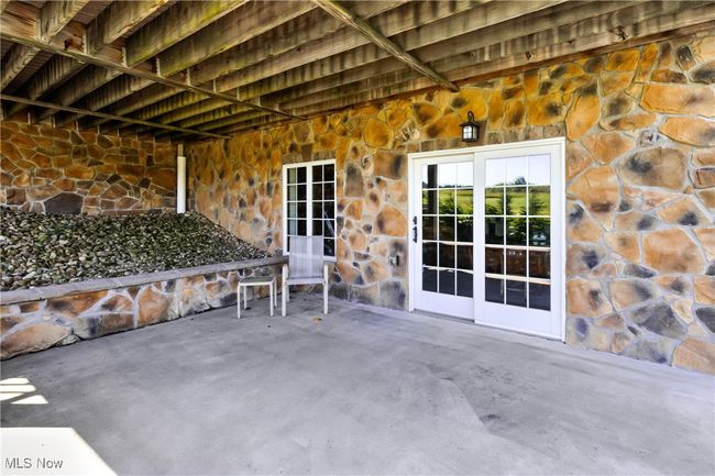 View of patio& entry to guest suite | Image 40