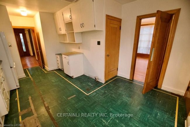 241 Woodworth Cres, House other with 3 bedrooms, 2 bathrooms and 8 parking in Saint Thomas ON | Image 11