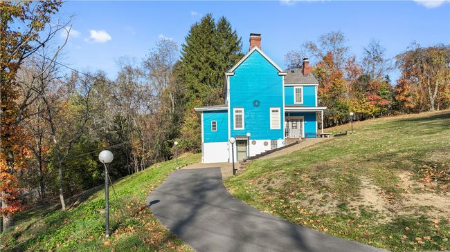 126 Coal Bluff Rd, House other with 3 bedrooms, 3 bathrooms and null parking in Finleyville PA | Image 6