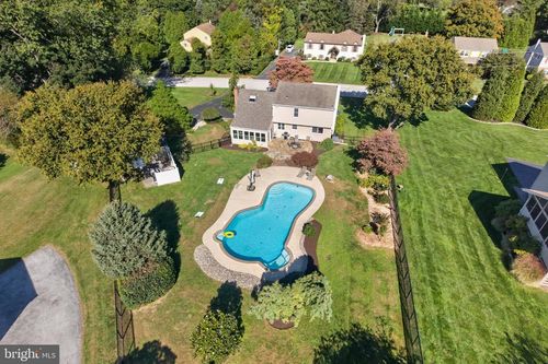 494 Rolling Dr, WEST CHESTER, PA, 19380-1064 | Card Image