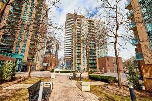 612-28 Olive Ave, North York, ON, M2N7E6 | Card Image