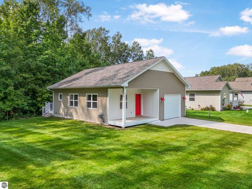 6632 Front St, Lake Ann, MI, 49650-8718 | Card Image