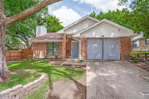 1203 S College St, Mckinney, TX, 75069-5327 | Card Image