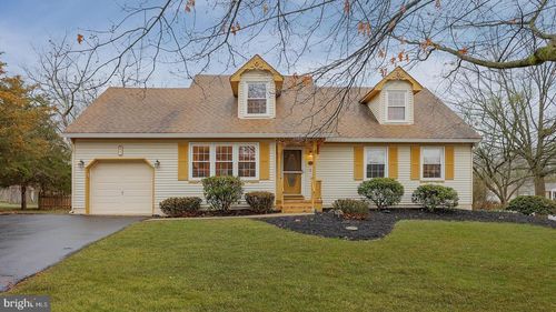 2 S Hampton Ct, FLEMINGTON, NJ, 08822-1812 | Card Image