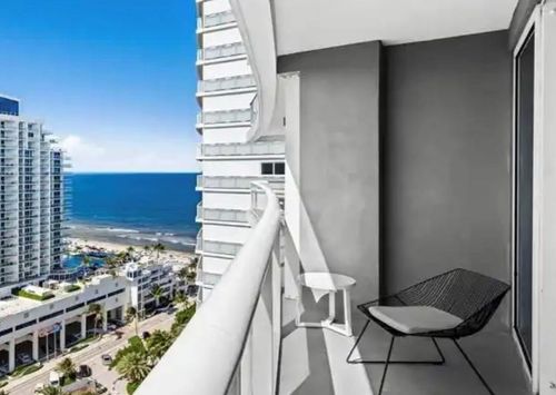 1606-3101 Bayshore Dr, Fort Lauderdale, FL, 33304-4249 | Card Image