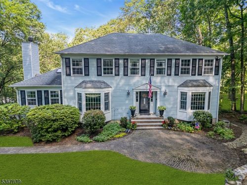 4 Fern Ct, Roxbury Twp, NJ, 07836-9140 | Card Image