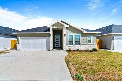 7718 Nadia Dr, Corpus Christi, TX, 78414-1422 | Card Image