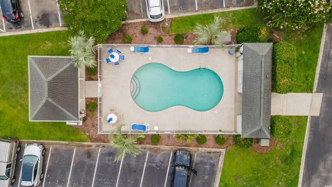 Drone / aerial view of a pool | Image 39