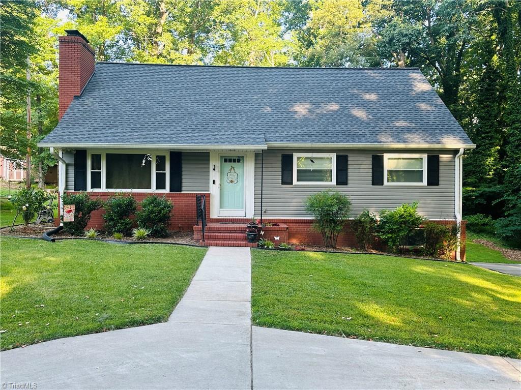 Dogwood Cir, High Point, NC 27260