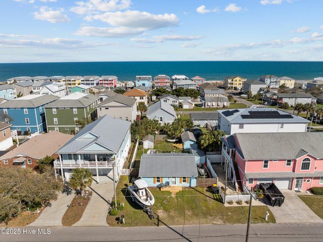 333 Fourth Ave S, House other with 2 bedrooms, 2 bathrooms and null parking in Kure Beach NC | Image 41
