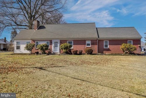 401 E Linden St, RICHLAND, PA, 17087-9773 | Card Image