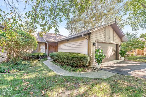 8047 Van Ness Way, Indianapolis, IN, 46240-4701 | Card Image