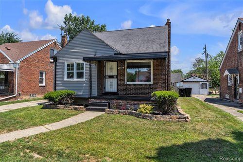 19576 Barlow St, Detroit, MI, 48205-1650 | Card Image