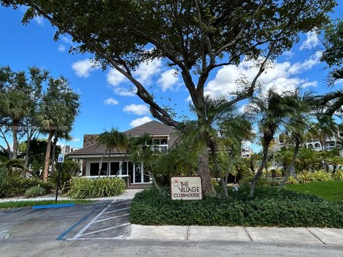 apt-318-7850 Camino Real, Miami, FL, 33143-6887 | Card Image