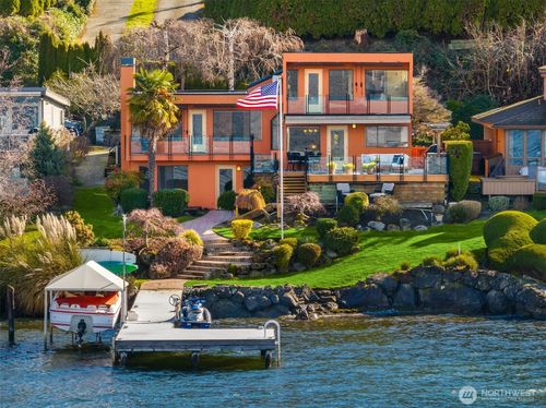 1621 10th Street W, Kirkland, WA, 98033 | Card Image