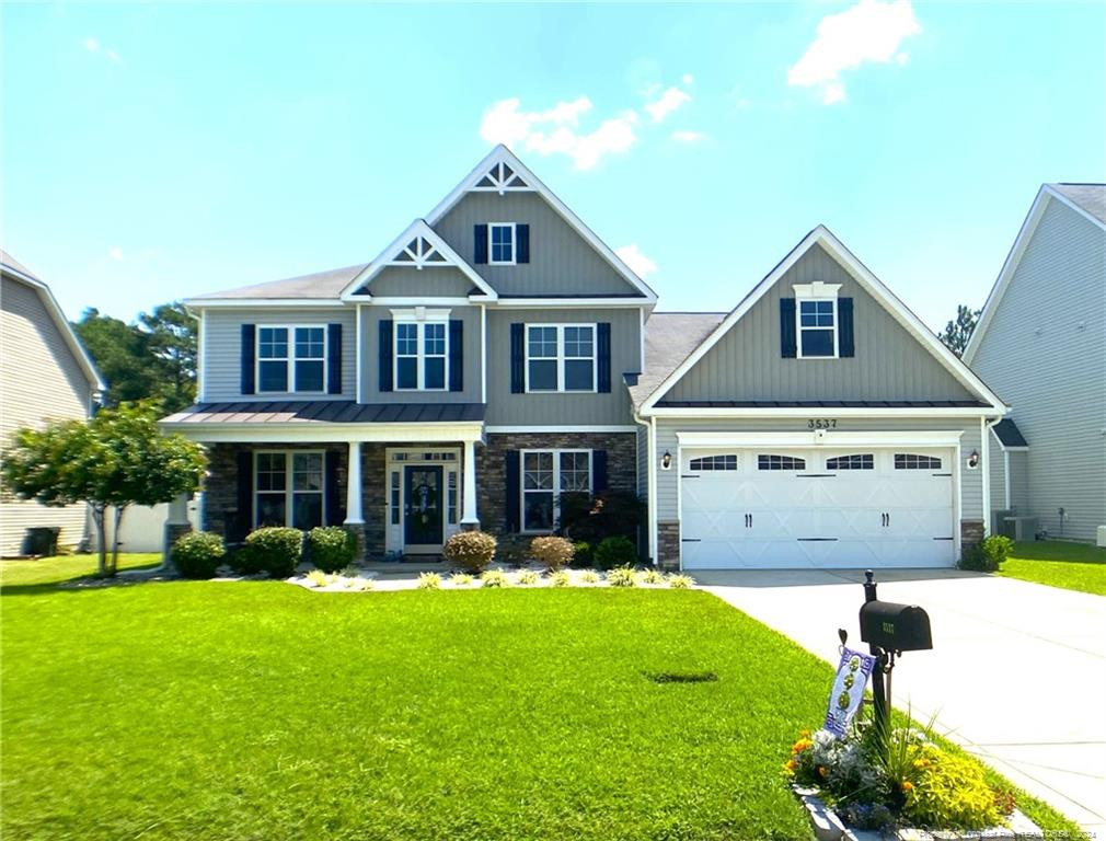 Castlefield Ln, Fayetteville, NC 28306