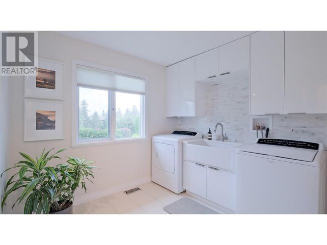 118 Sumac Ridge Dr, House other with 4 bedrooms, 3 bathrooms and 6 parking in Summerland BC | Image 21