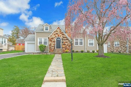 162 Norwood Ave, North Plainfield, NJ, 07060-4318 | Card Image