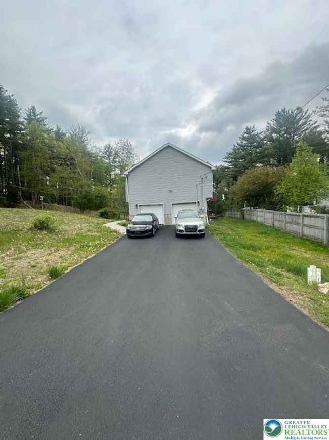 838 Cayuga Way, House other with 4 bedrooms, 3 bathrooms and null parking in Stroudsburg PA | Image 22