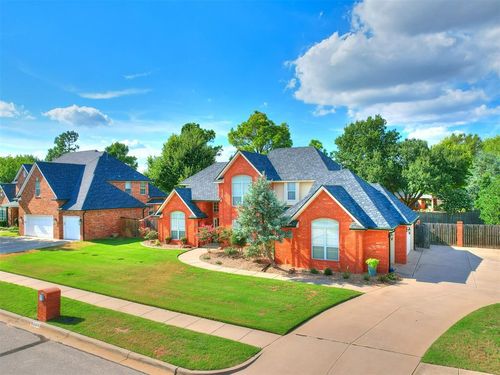 3301 Riverwalk Dr, Norman, OK, 73072-4851 | Card Image