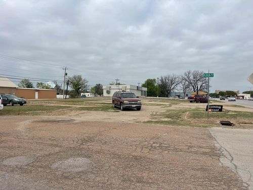 1108 Hutchins Ave, Ballinger, TX, 76821-5426 | Card Image